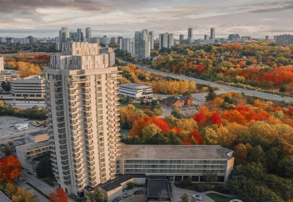 Crowne Plaza Toronto - North York by IHG — 5
