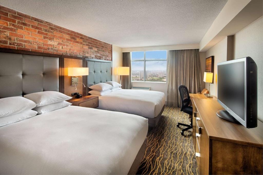 Doubletree by Hilton Toronto Airport, ON — 2