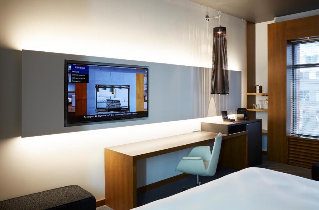 Le Germain Hotel Toronto — 2