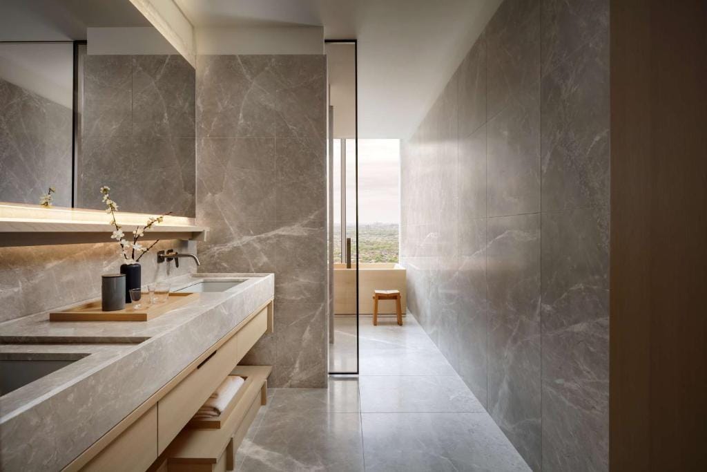 Nobu Hotel Toronto — 3