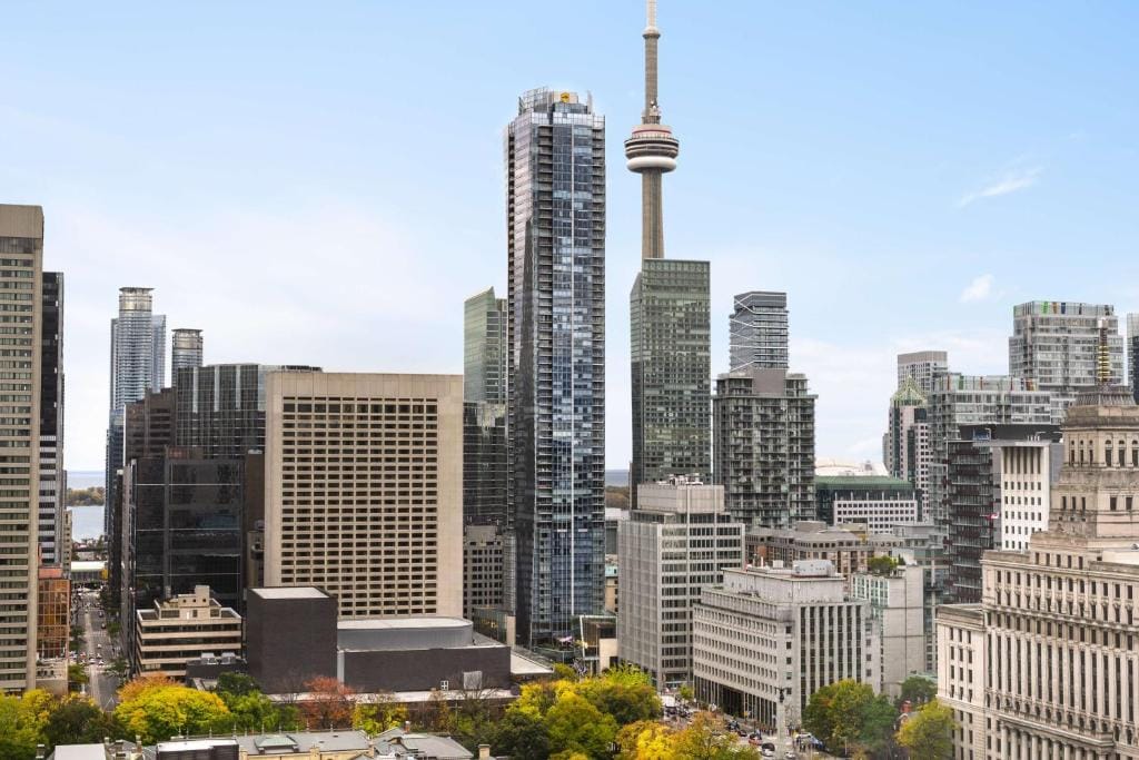 Shangri-La Toronto — 1