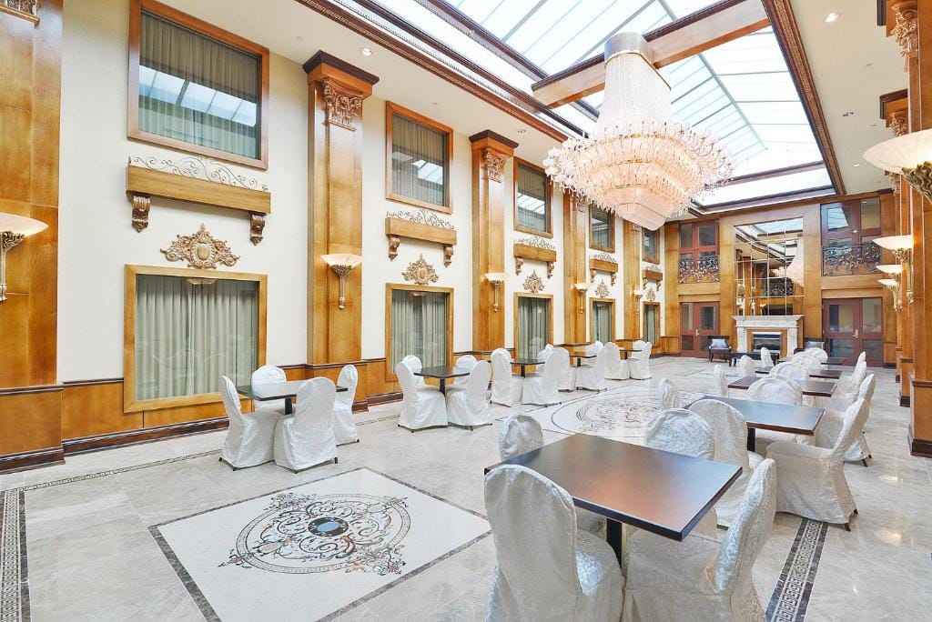 Woodbine Hotel & Suites — 4