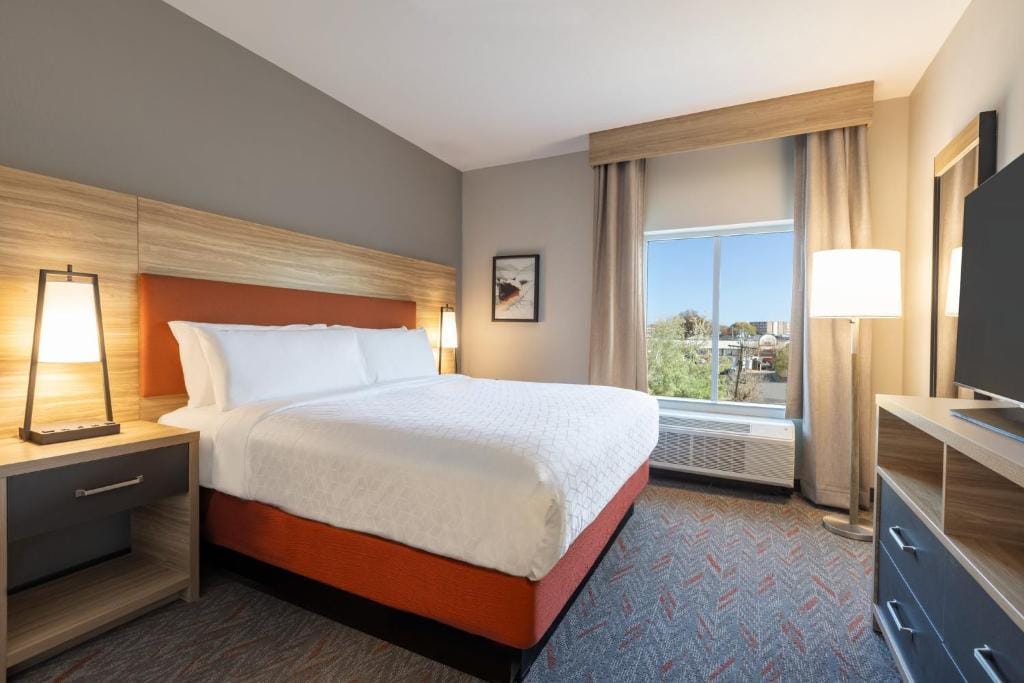 Candlewood Suites Trois-Rivières Ouest by IHG — 1