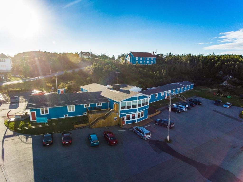 Anchor Inn Hotel and Suites — 1