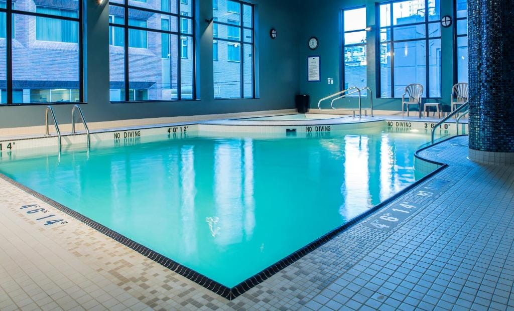 Hotel BLU — 4