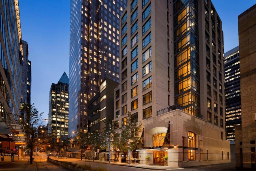 Hotel Le Soleil by Executive Hotels — 1
