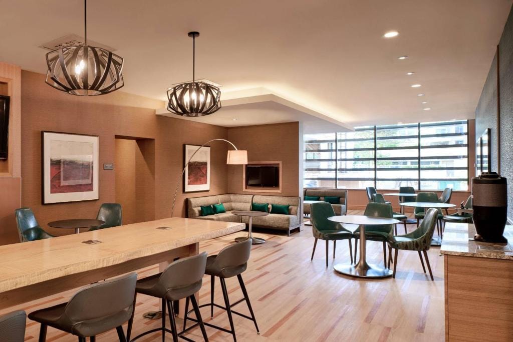 Residence Inn by Marriott Vancouver Downtown — 5