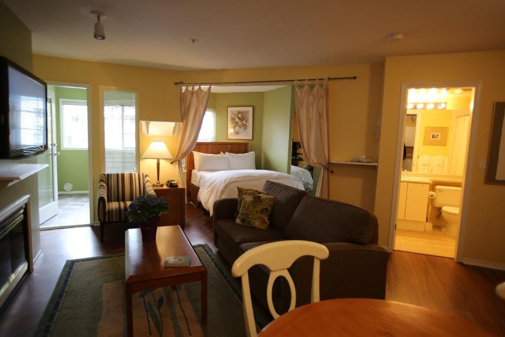 Times Square Suites Hotel — 2