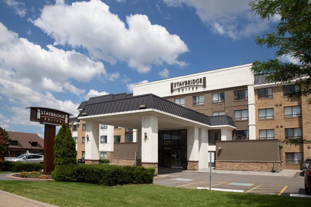 Staybridge Suites Toronto - Vaughan South by IHG — 1