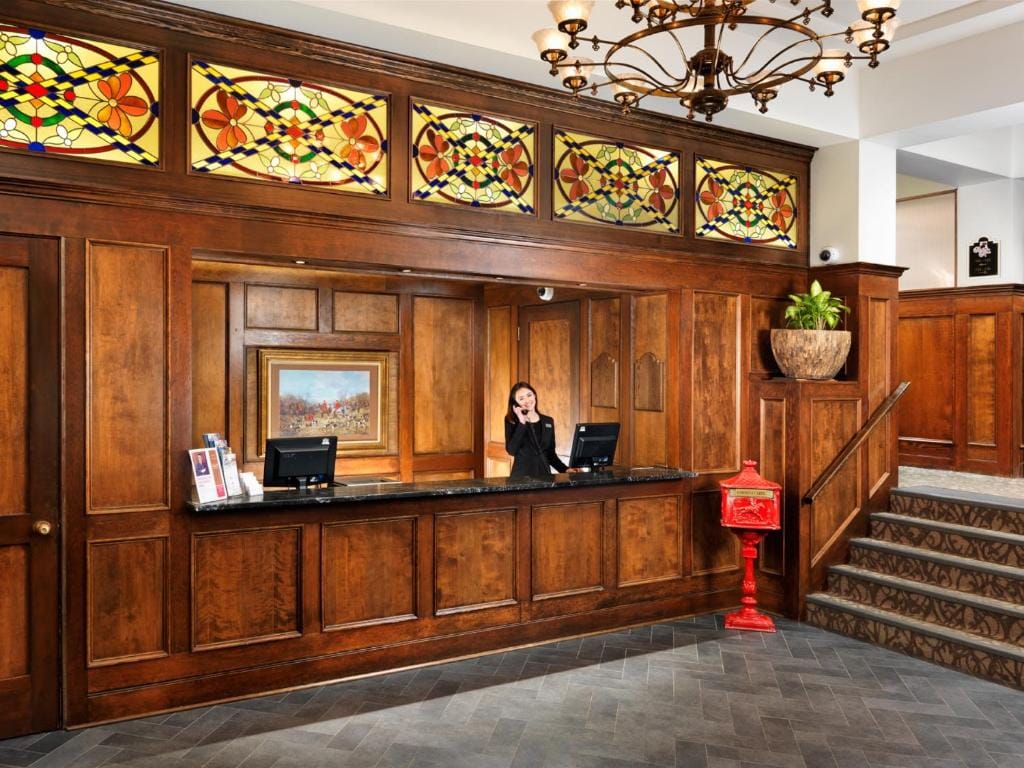 Huntingdon Hotel and Suites — 5