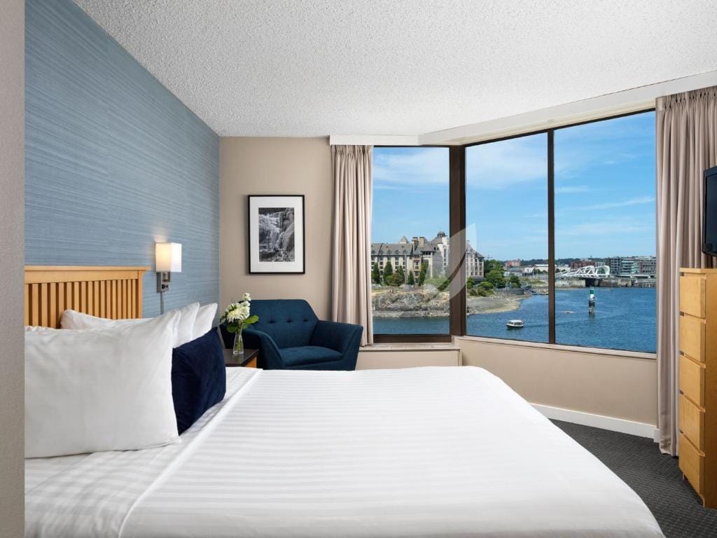 Inn at Laurel Point — 2