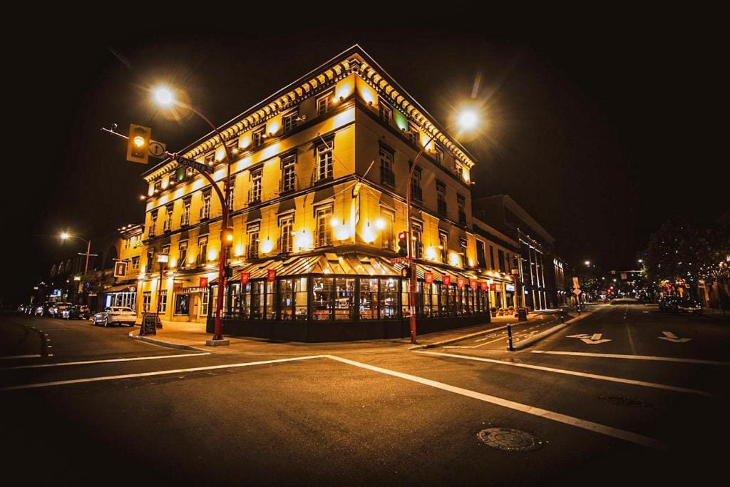 Swans Brewery, Pub & Hotel — 1