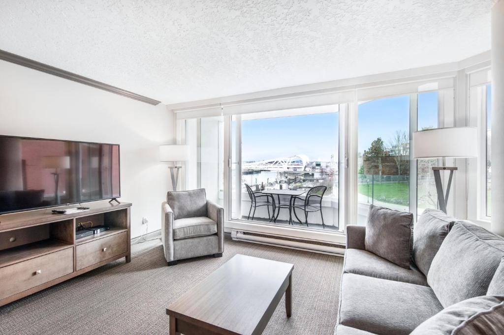 Victoria Regent Waterfront Hotel & Suites — 3