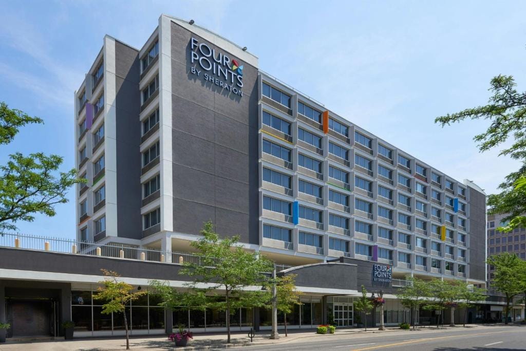 Four Points by Sheraton Windsor Downtown — 1