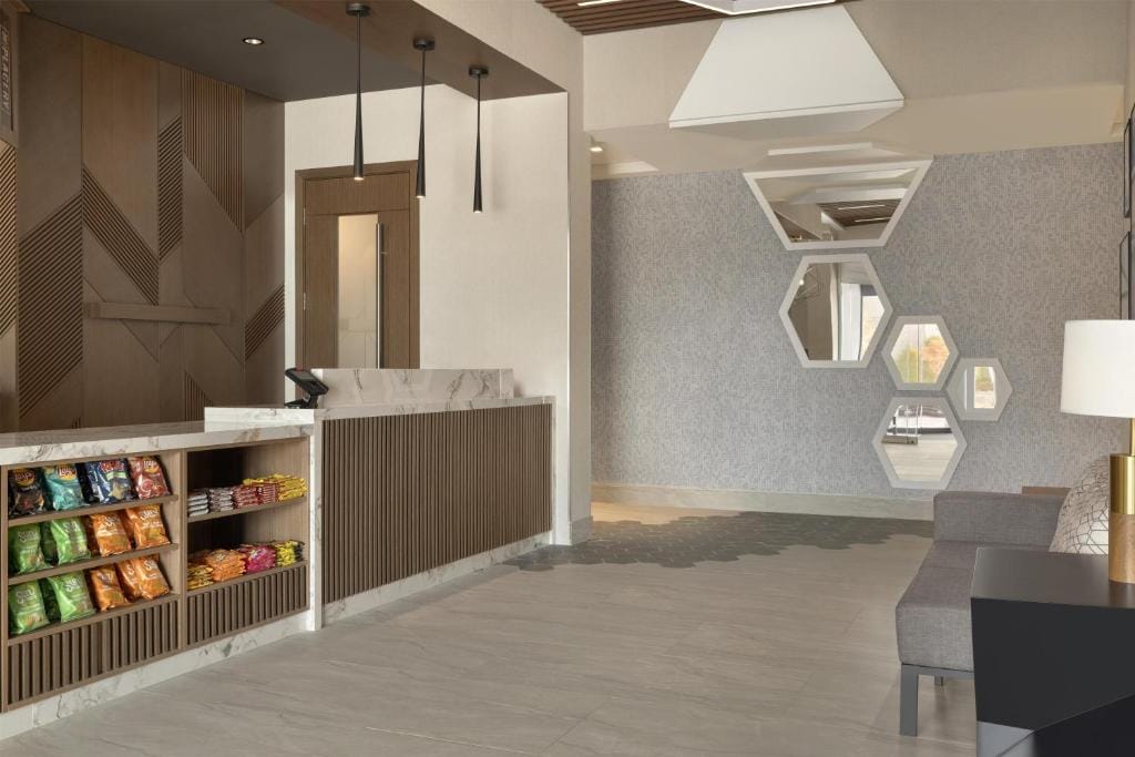 Hyatt Place Windsor — 1