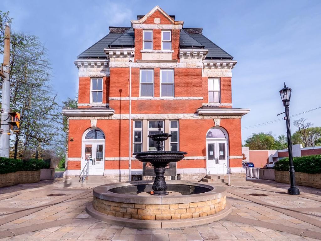 Sandwich Boutique Hotel — 1