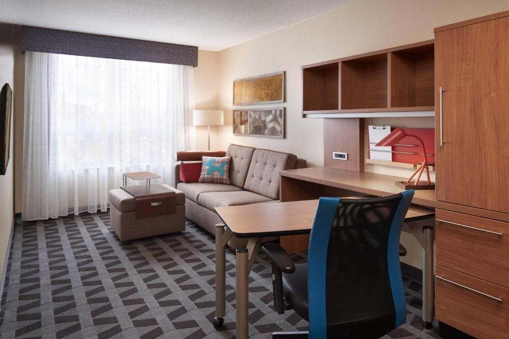 TownePlace Suites by Marriott Windsor — 1