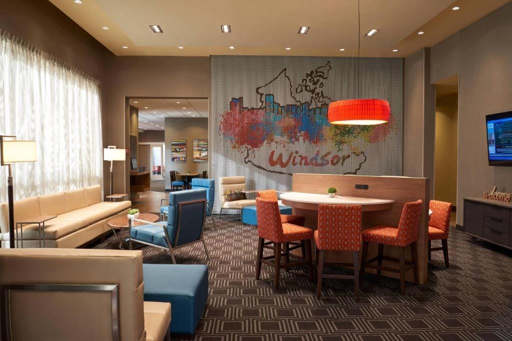 TownePlace Suites by Marriott Windsor — 4