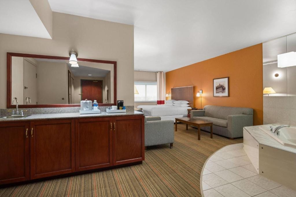 Lakeview Signature, Trademark Collection by Wyndham — 2