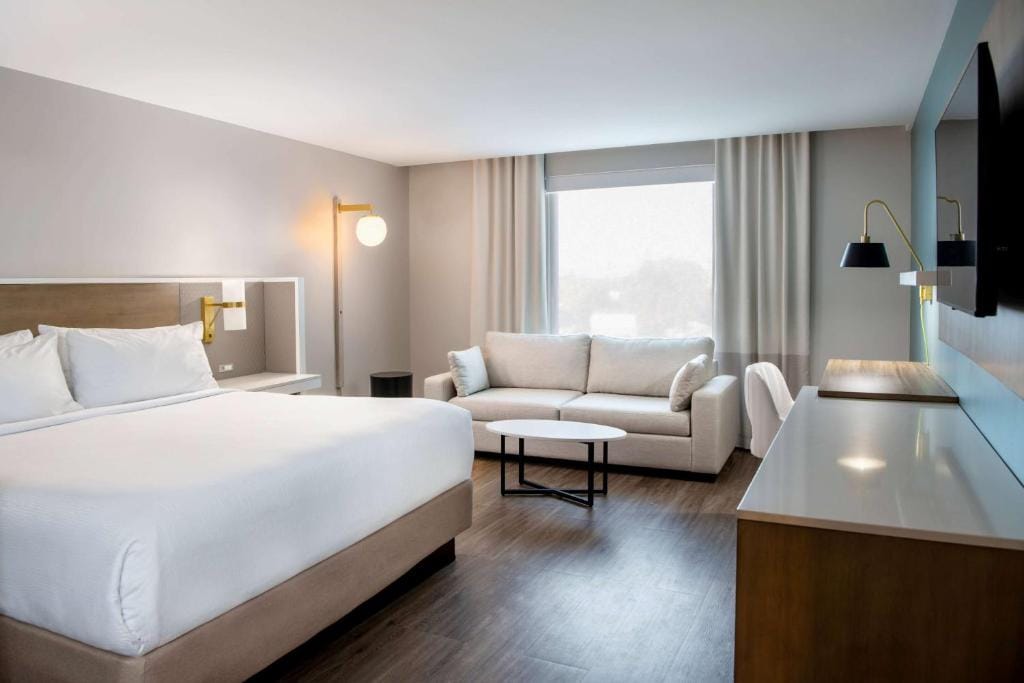 Wyndham Garden Winnipeg Airport — 2