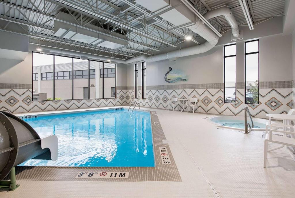 Wyndham Garden Winnipeg Airport — 4